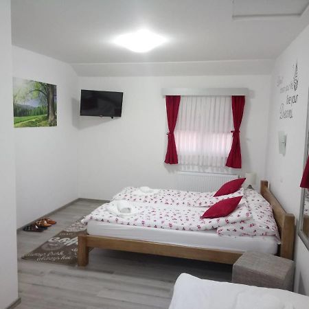 Restoran Prenoćište Croatia Turist Hotel Ðakovo Exterior foto