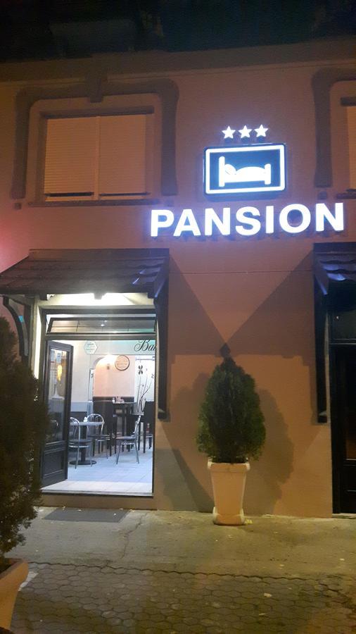 Restoran Prenoćište Croatia Turist Hotel Ðakovo Exterior foto