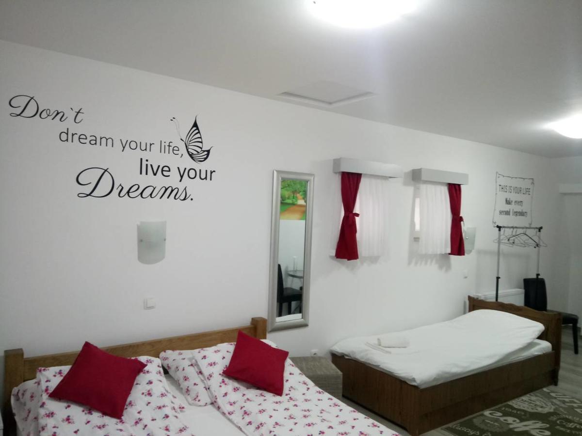 Restoran Prenoćište Croatia Turist Hotel Ðakovo Exterior foto